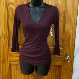 INC long sleeve burgundy v-kneck size XS